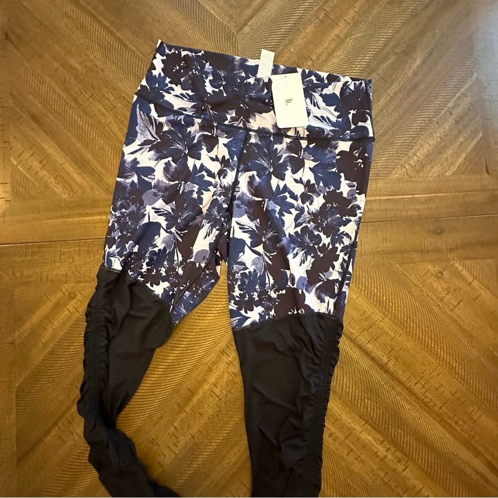 NWT Fabletics Cashel Foldover Powerform Leggings